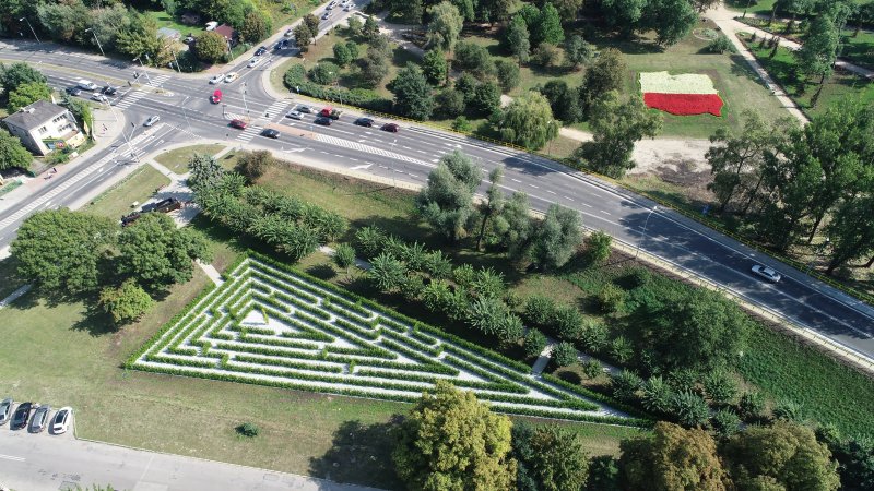 Zielony labirynt na skwerze przy ul. Fabrycznej jest już dostępny