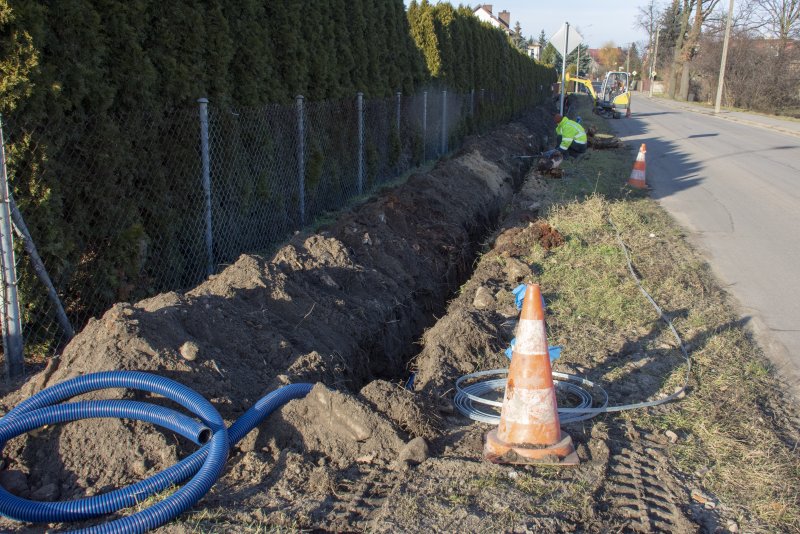 Trwa budowa nowego oświetlenia na ulicach: Parkowej, Gostkowskiej i Zamkowej