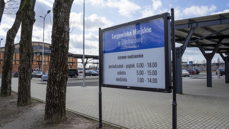 Z ograniczeniami wraca handel na miejskie targowiska i do Hali Targowej „Bloki”