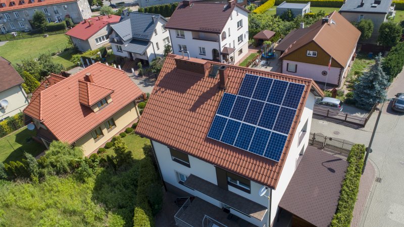 Kolejne instalacje paneli fotowoltaicznych w Ciechanowie
