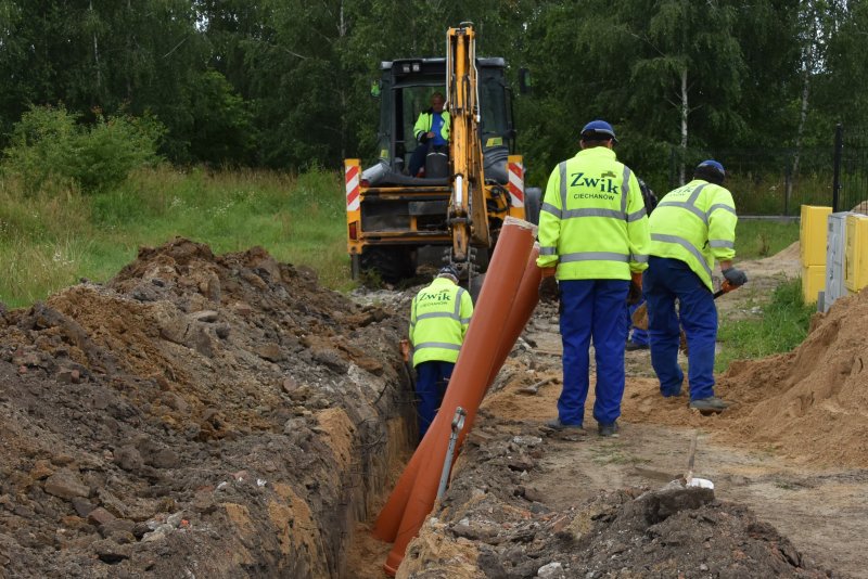 Nowe sieci wodociągowe i kanalizacyjne na ciechanowskich osiedlach