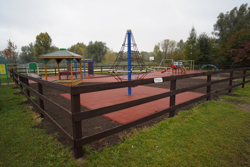 Plac zabaw na błoniach zamkowych już po modernizacji